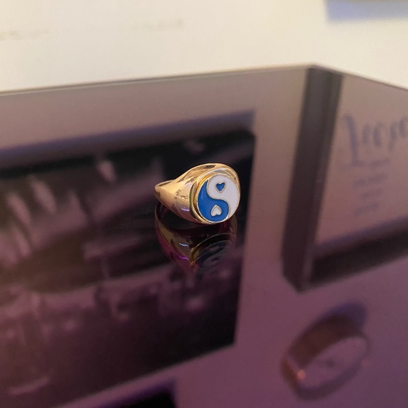 Ying yang heart ring - Picture 2 of 3